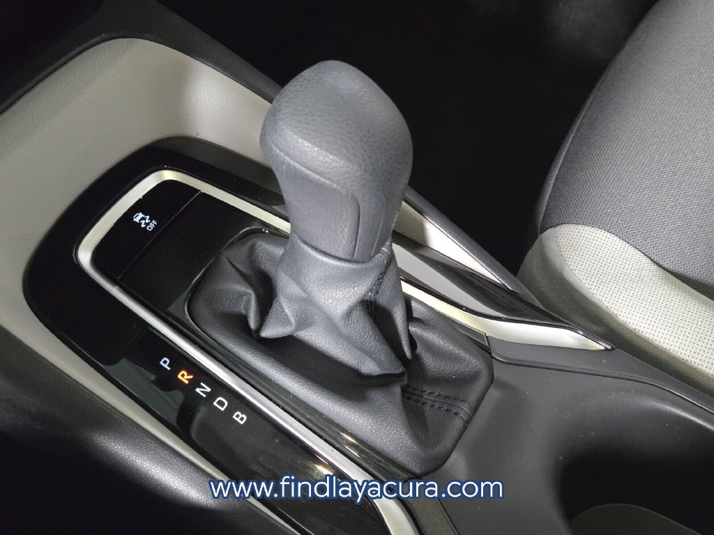 Used 2025 Toyota Corolla LE FWD image 24