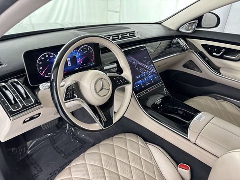 Used 2022 Mercedes-Benz S 580 4MATIC Sedan image 4