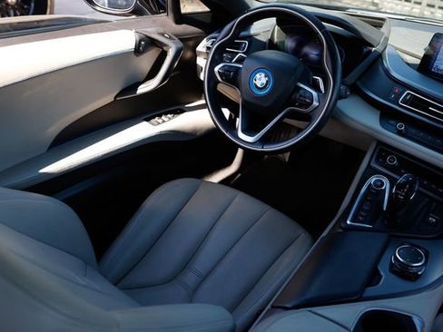 Used 2015 BMW i8 Pure Impulse World image 24