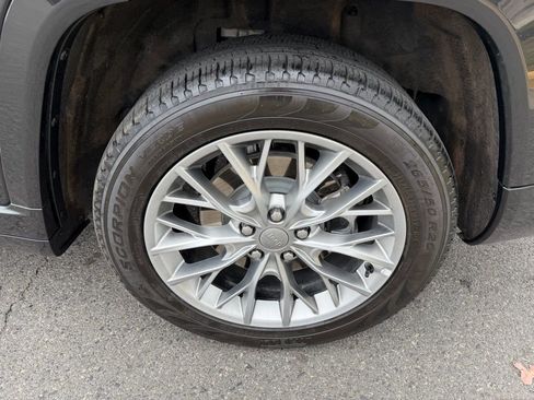 Certified 2024 Jeep Grand Cherokee L Summit image 13