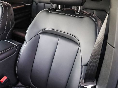 New 2026 Jeep Grand Cherokee L Limited RWD image 30