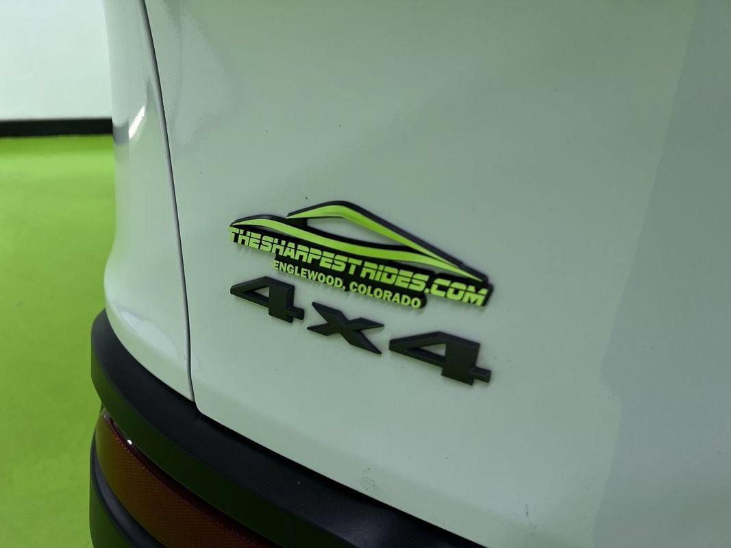 Used 2015 Jeep Cherokee Trailhawk w/ Comfort/Convenience Group AWD/4WD image 12