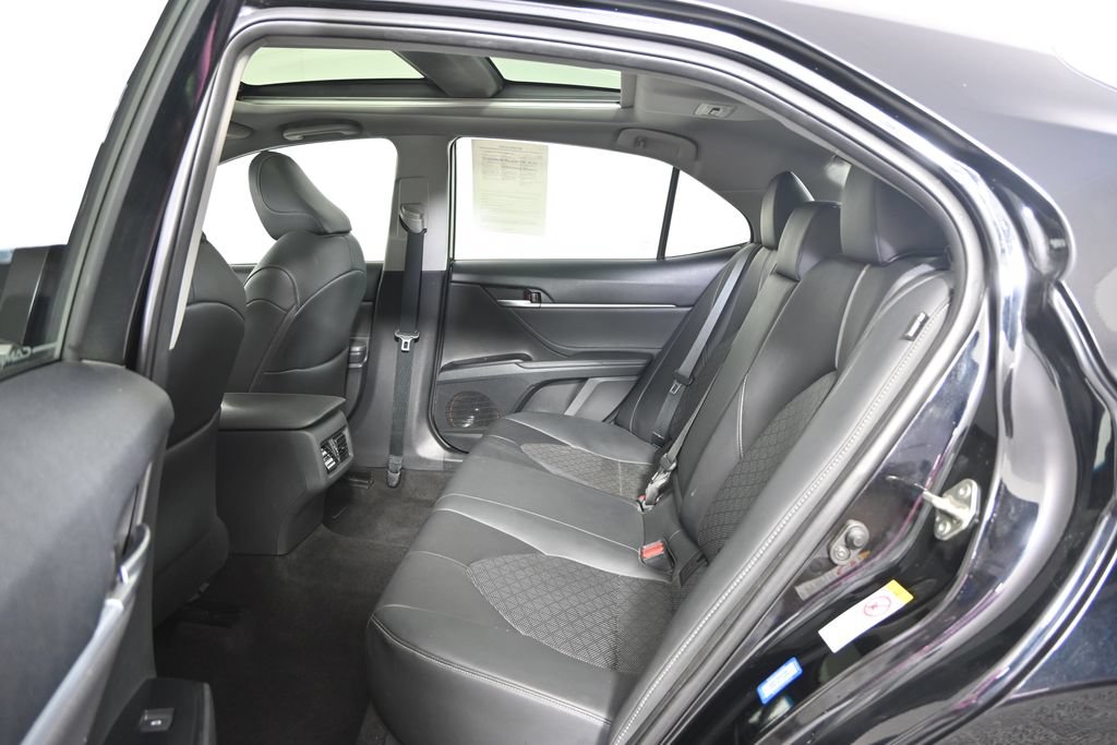 Used 2018 Toyota Camry XSE w/ Driver Assist Package FWD image 17