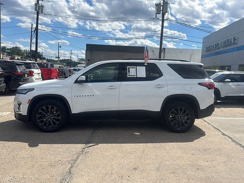 Used 2023 Chevrolet Traverse RS AWD/4WD image 8