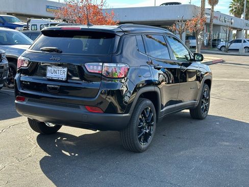 New 2026 Jeep Compass Latitude image 6