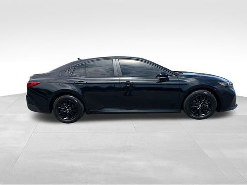 Used 2025 Toyota Camry LE w/ Convenience Package image 6