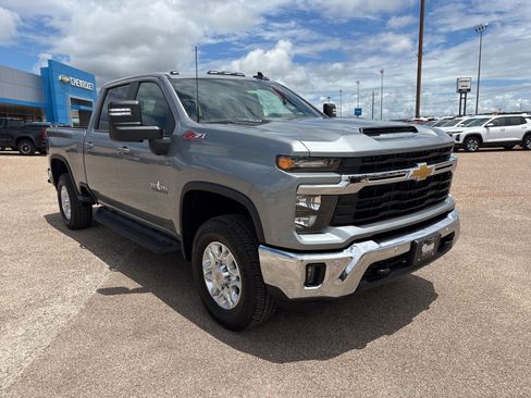 New 2026 Chevrolet Silverado 2500 LT w/ Texas Edition AWD/4WD image 8