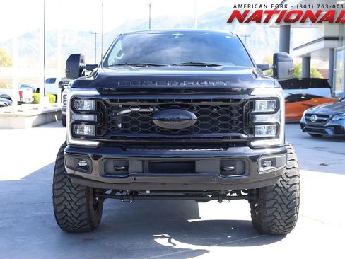 Used 2023 Ford F350 Lariat w/ Lariat Ultimate Package AWD/4WD image 9