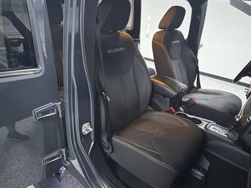 Used 2016 Jeep Wrangler Unlimited Sahara w/ Max Tow Package AWD/4WD image 26
