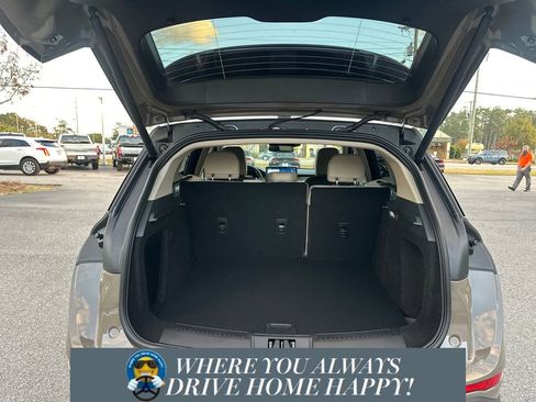 New 2026 Lincoln Corsair Premiere w/ Towing Package image 28