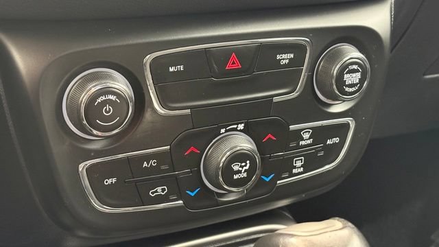 Used 2020 Jeep Compass Latitude FWD image 37