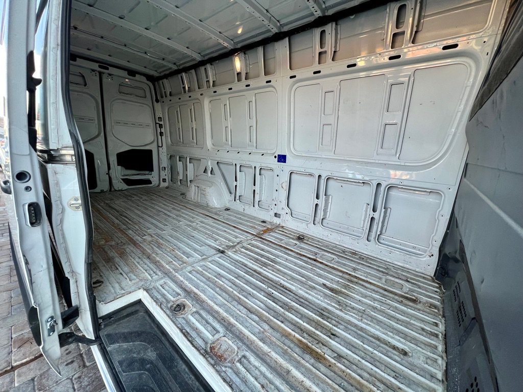 Used 2019 Freightliner Sprinter 2500 RWD image 18