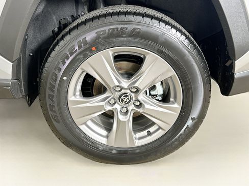 Used 2025 Toyota RAV4 XLE w/ Convenience Package FWD image 11