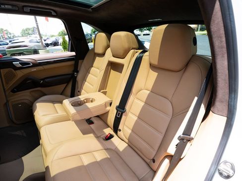 Used 2015 Porsche Cayenne Turbo AWD/4WD image 46