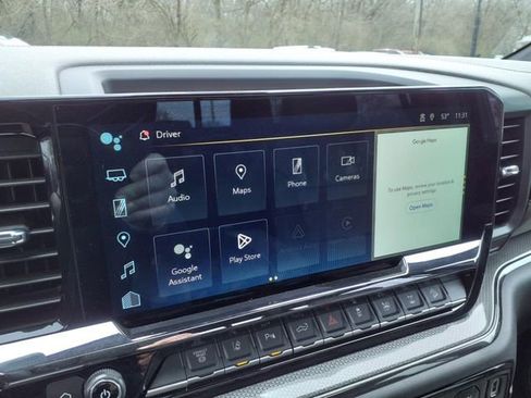 Used 2024 Chevrolet Silverado 2500 ZR2 w/ Technology Package image 34