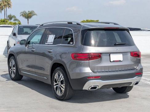 Used 2026 Mercedes-Benz GLB 250 image 8