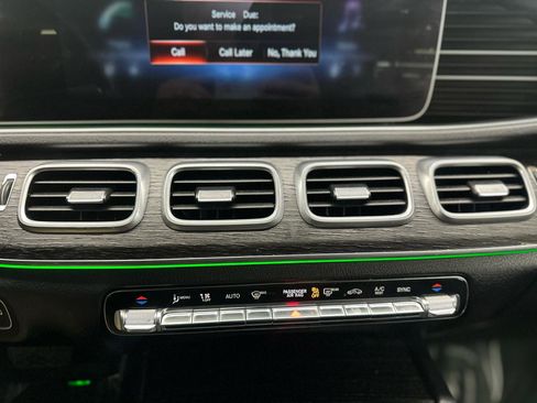 Used 2021 Mercedes-Benz GLE 350 4MATIC w/ Premium Package image 23