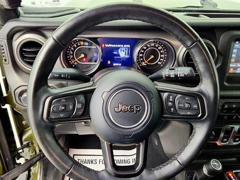 Used 2022 Jeep Wrangler Sport AWD/4WD image 12