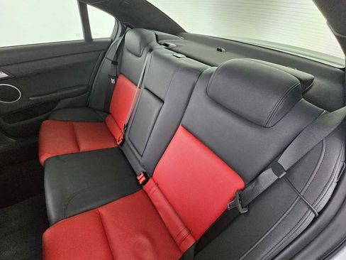 Used 2009 Pontiac G8 GXP image 17