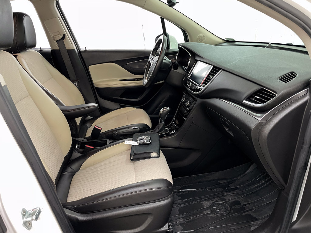 Certified 2021 Buick Encore Preferred w/ Safety Package II AWD/4WD image 36