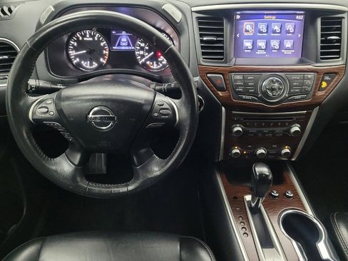 Used 2017 Nissan Pathfinder Platinum FWD image 22
