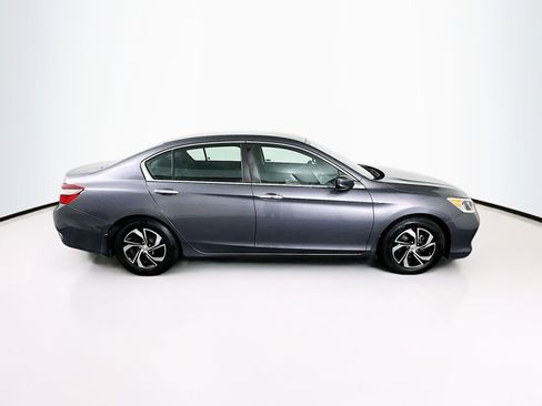 Used 2017 Honda Accord LX image 10