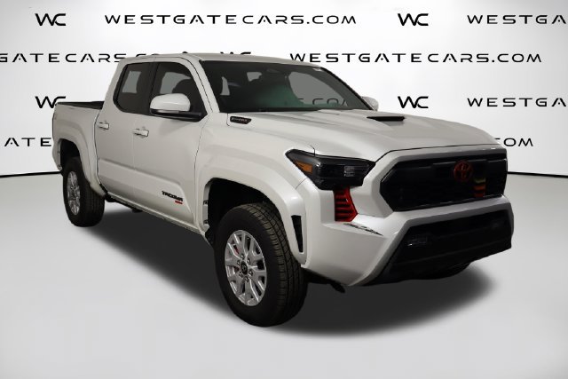 Used 2025 Toyota Tacoma TRD Sport AWD/4WD image 43