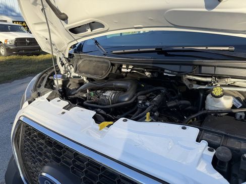 Used 2025 Ford Transit 250 148 Medium Roof image 23