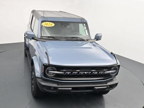 Used 2024 Ford Bronco Outer Banks AWD/4WD image 25