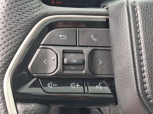 Used 2024 Toyota Tundra Limited AWD/4WD image 22
