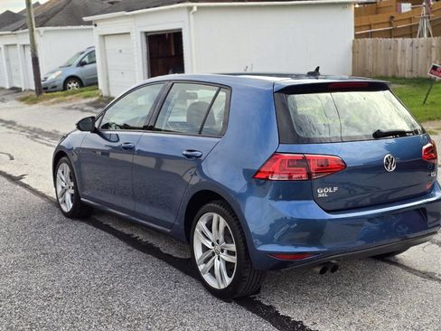 Used 2017 Volkswagen Golf SEL image 6
