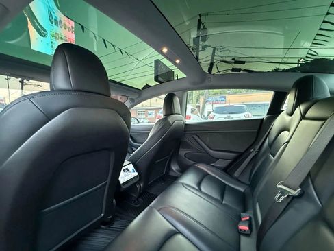 Used 2020 Tesla Model 3 Long Range image 51