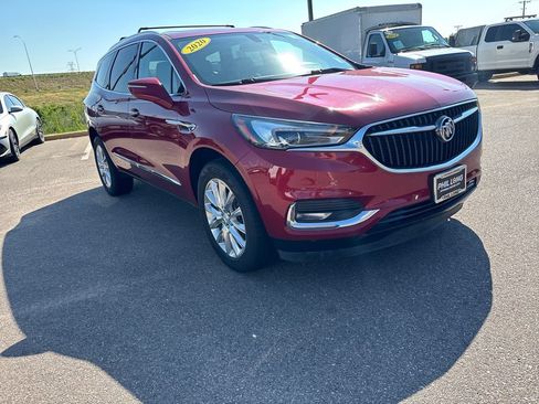 Used 2020 Buick Enclave Essence w/ Sound and Sites Package AWD/4WD image 15