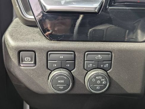 Used 2025 Chevrolet Silverado 2500 LT w/ Convenience Package AWD/4WD image 14