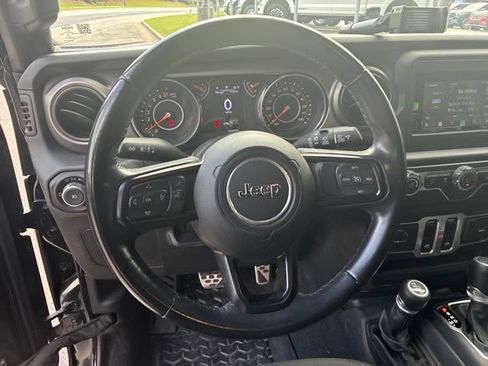 Used 2019 Jeep Wrangler Sport AWD/4WD image 11