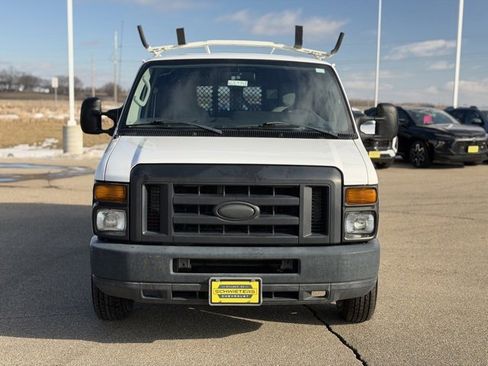 Used 2014 Ford E-150 and Econoline 150 image 2