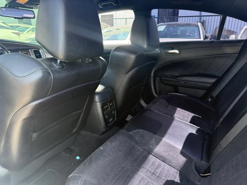 Used 2019 Dodge Charger Scat Pack w/ Daytona Edition Group RWD image 3