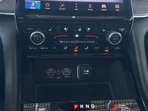 Used 2021 Jeep Grand Cherokee L Overland w/ Advanced Protech Group III AWD/4WD image 21