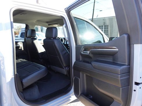 Used 2024 GMC Sierra 1500 Elevation image 23