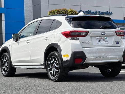 Used 2022 Subaru Crosstrek Hybrid w/ Moonroof Package w/Navigation AWD/4WD image 7