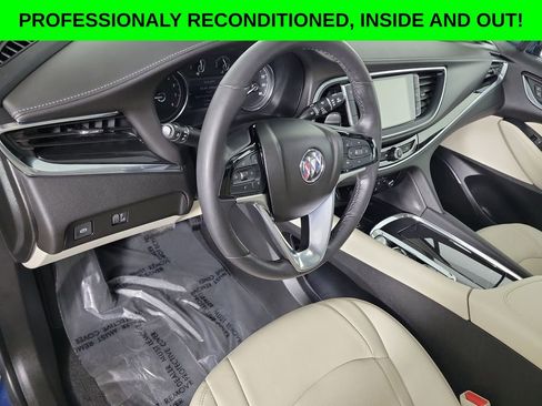 Used 2023 Buick Enclave Essence w/ Experience Buick Package FWD image 8