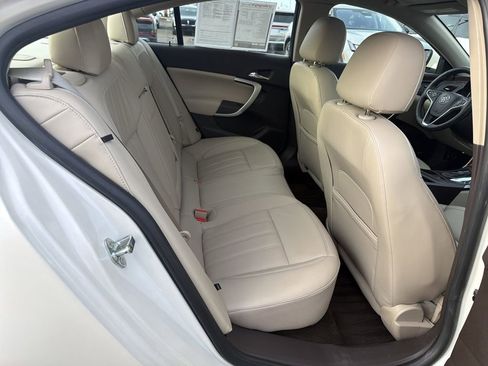 Used 2015 Buick Regal Premium w/ Driver Confidence Package #2 image 17