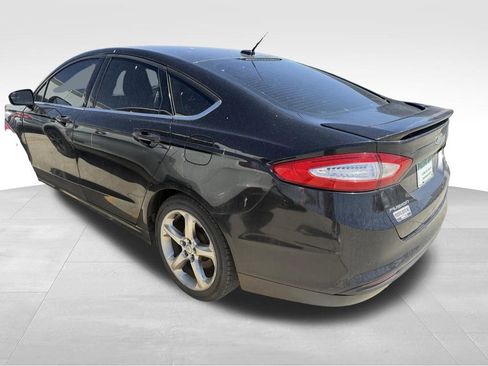 Used 2015 Ford Fusion SE FWD image 5