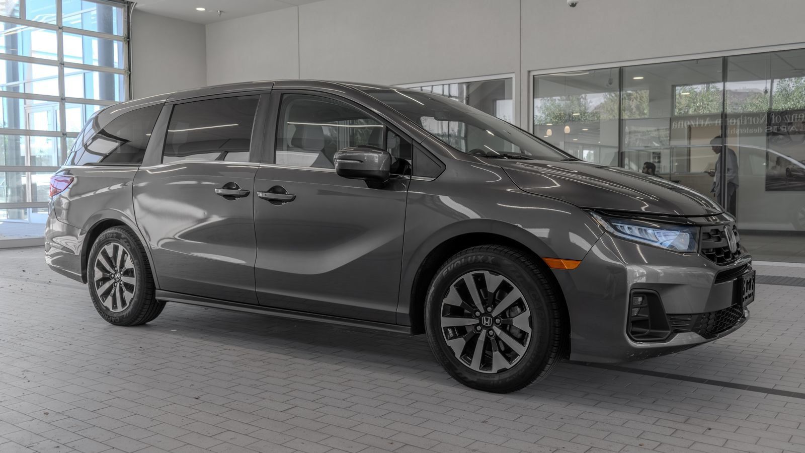 Used 2025 Honda Odyssey EX-L image 11