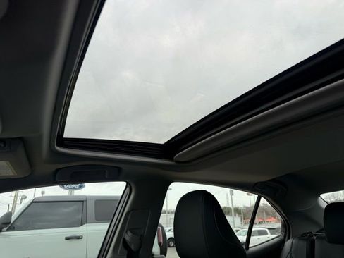 Used 2018 Toyota Camry SE w/ Moonroof Package image 24