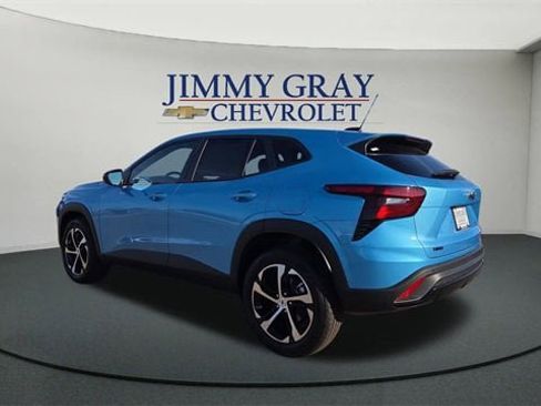 New 2026 Chevrolet Trax RS w/ Sunroof Package image 5