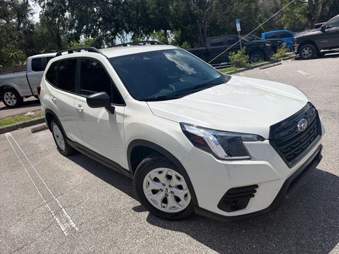 Used 2023 Subaru Forester AWD/4WD image 7