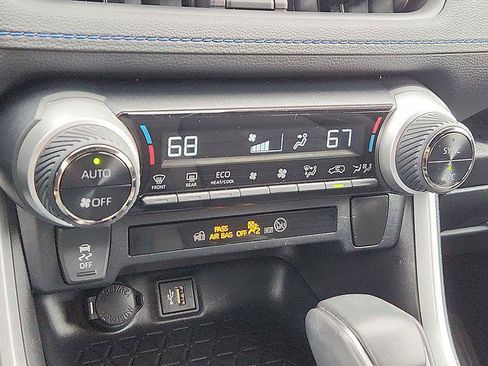 Certified 2023 Toyota RAV4 SE AWD/4WD image 16