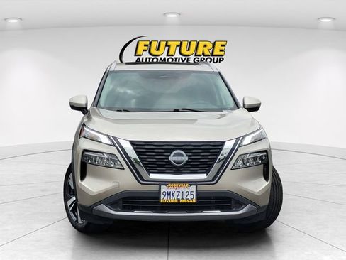 Used 2023 Nissan Rogue SL FWD image 2