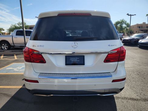Used 2015 Mercedes-Benz GL 450 4MATIC w/ Lighting Package image 4